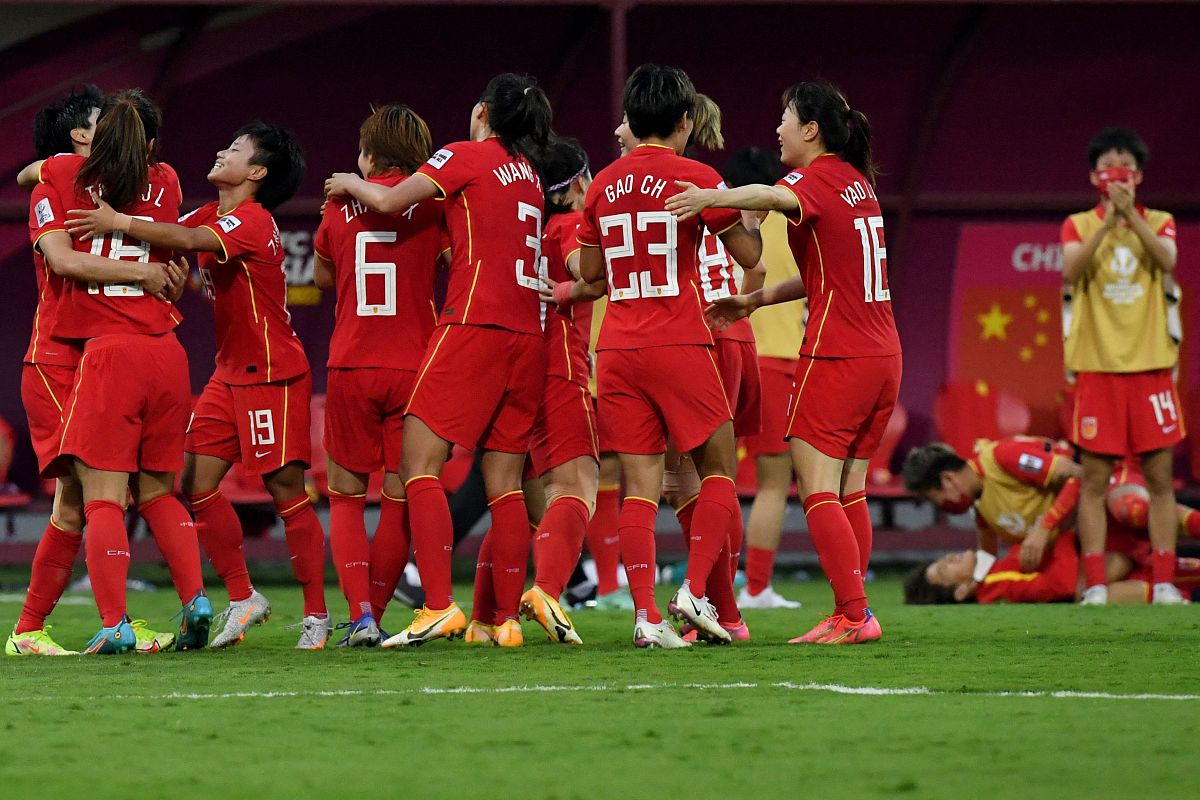 半岛体育电脑版下载-关于国家女足队员备战重要国际比赛，全力以赴的信息