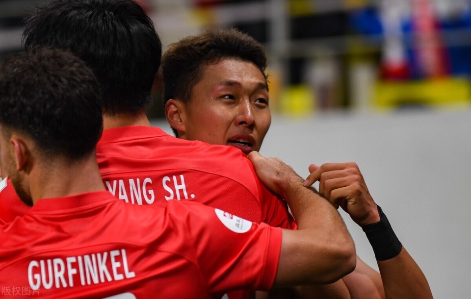 半岛体育app-关于王牌球员贡献关键进球，带领球队获胜的信息