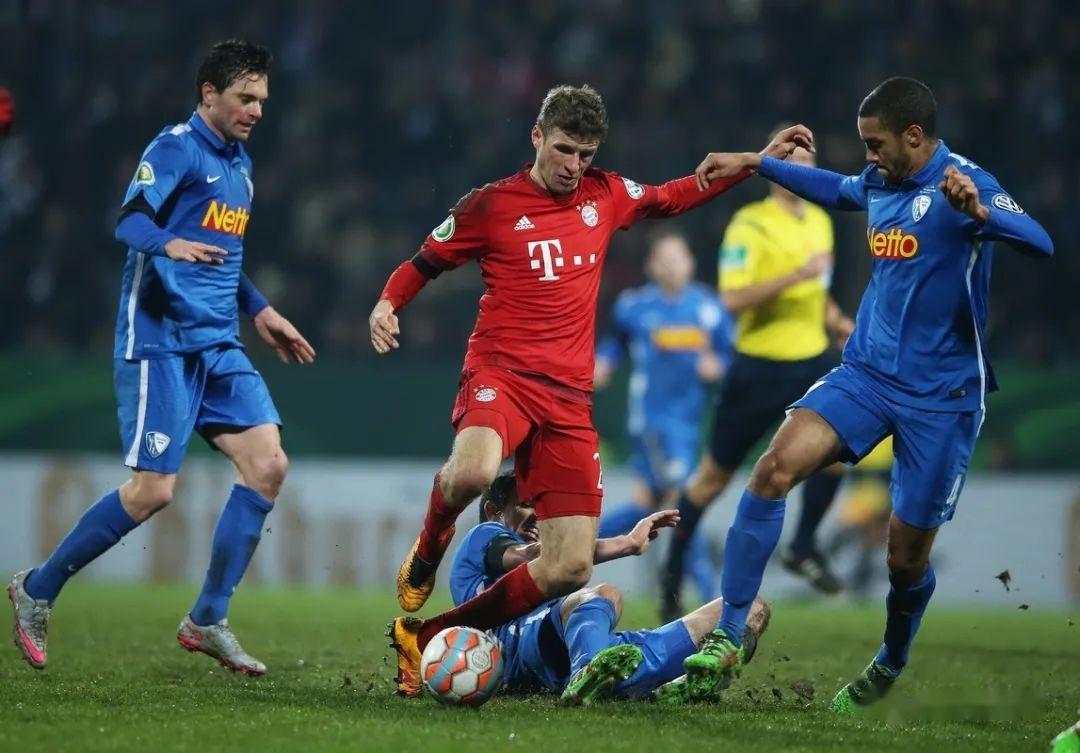 半岛体育在线网站-包含里尔客场战平南特，积分榜稳定的词条